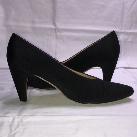 Evan-Picone “Grace,” Black Arianna Silk Pumps/Heels, W7.5M, w/3” heel - Picture 4 of 15